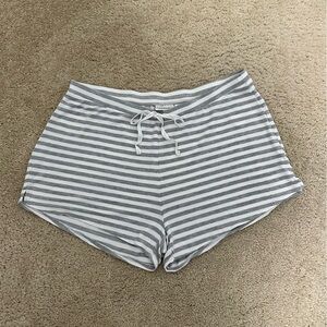 Max Studio Sleepwear PJ Pajama Lounge Shorts Gray &‎ White Striped Size XL EUC